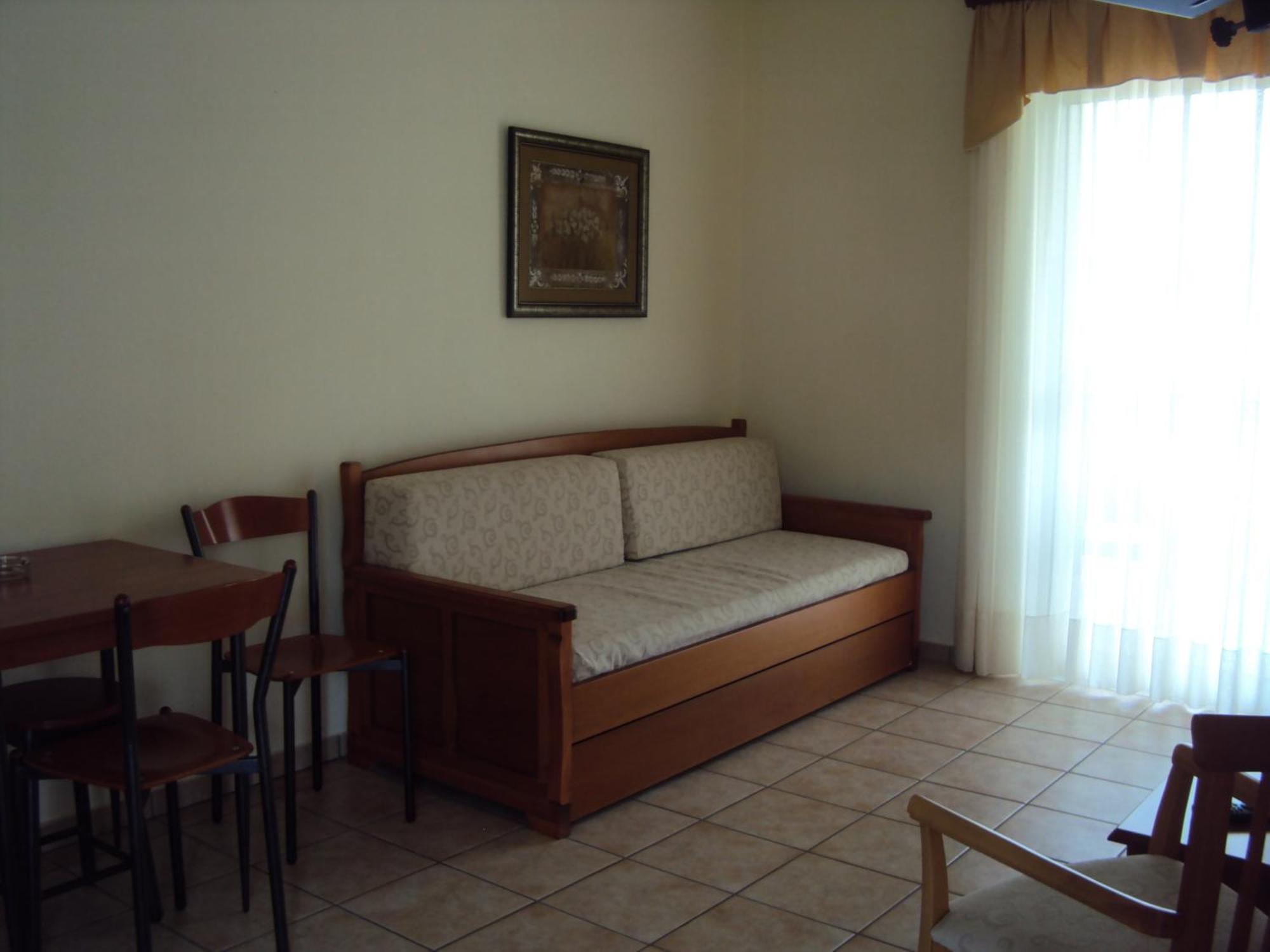 Amalia Aparthotel Palaiontsiflikion Exterior photo