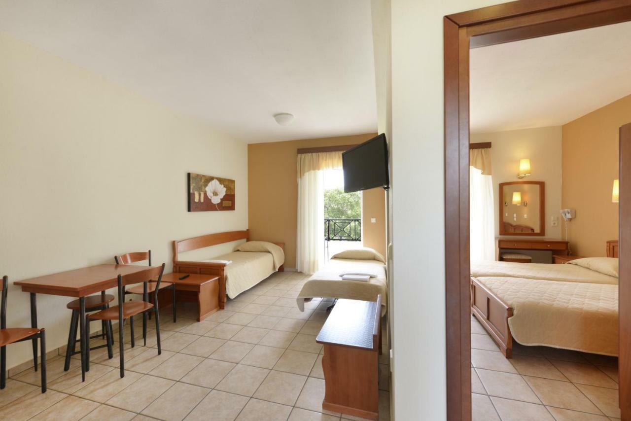 Amalia Aparthotel Palaiontsiflikion Exterior photo